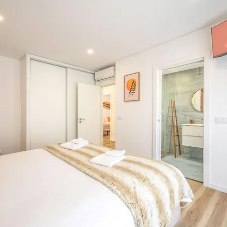 Guestready - Striking Hideaway In Almada *