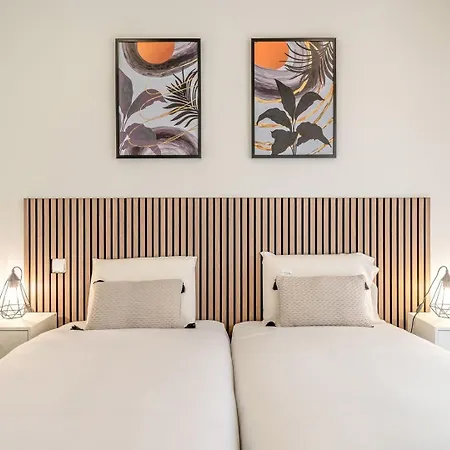Guestready - Striking Hideaway In Almada * Charneca (Setubal)
